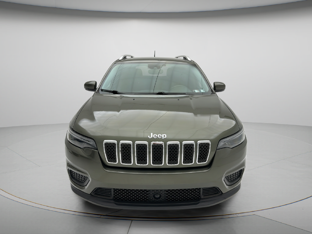 Used 2021 Jeep Cherokee Latitude w/ Mopar Interior Package AWD/4WD image 2
