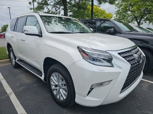 Used 2023 Lexus GX 460 Premium w/ Premium Package AWD/4WD image 2