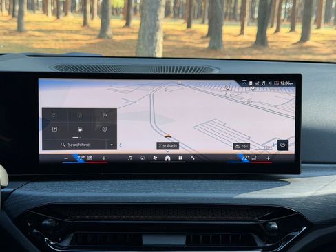 New 2026 BMW 330i Sedan w/ M Sport Package image 4