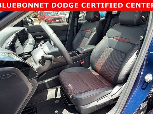 Used 2026 Nissan Kicks SR AWD/4WD image 12