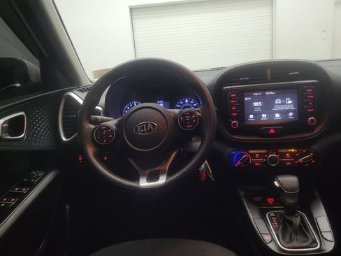 Used 2021 Kia Soul S FWD image 22
