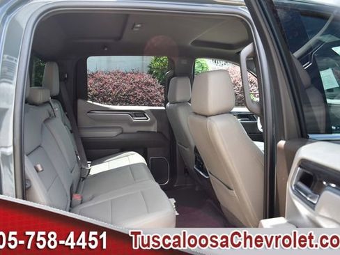 Used 2025 Chevrolet Silverado 1500 LTZ AWD/4WD image 23