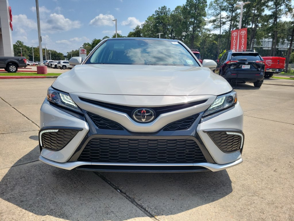 Certified 2023 Toyota Camry XSE FWD image 4