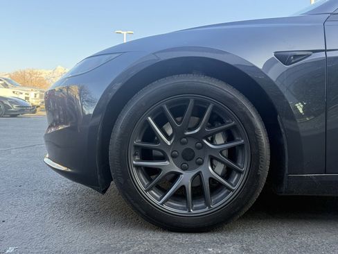 Used 2025 Tesla Model 3 Long Range image 28