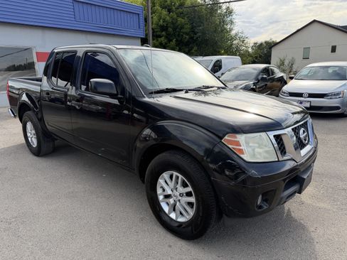 Used 2016 Nissan Frontier SV w/ SV Value Truck Package RWD image 8
