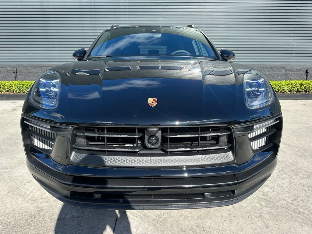 Certified 2026 Porsche Macan S AWD/4WD image 8