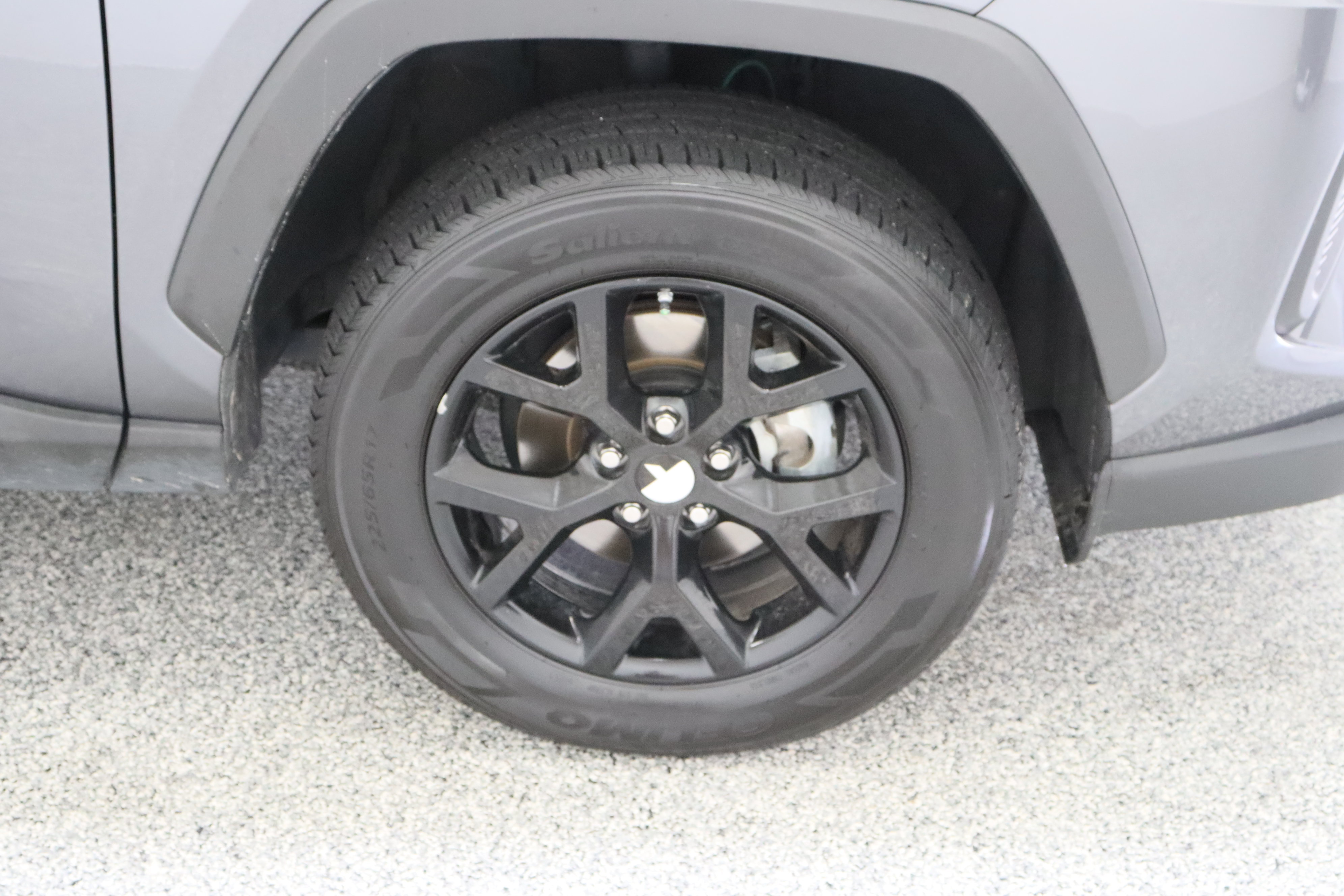 Used 2024 Toyota RAV4 LE FWD image 5