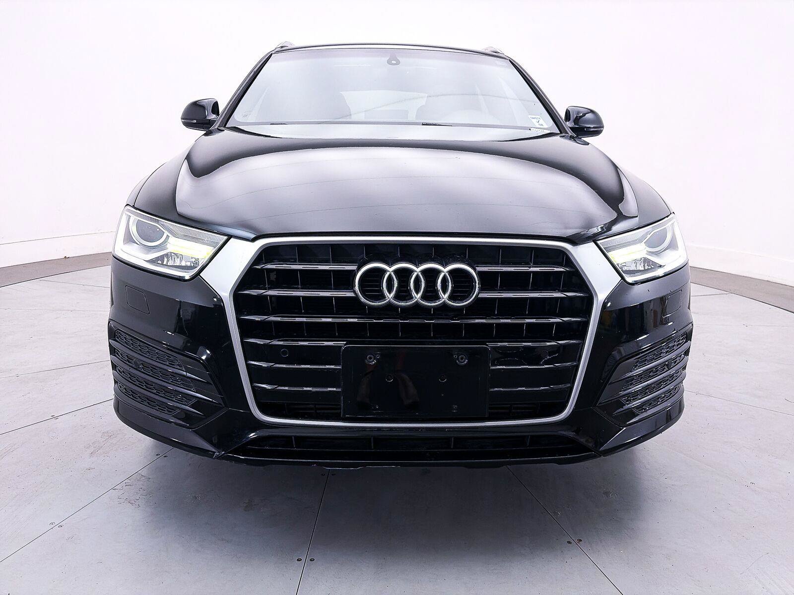 Used 2018 Audi Q3 2.0T Premium w/ Convenience Package FWD image 2