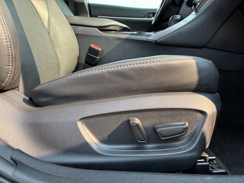 Used 2023 Toyota Camry XSE FWD image 40
