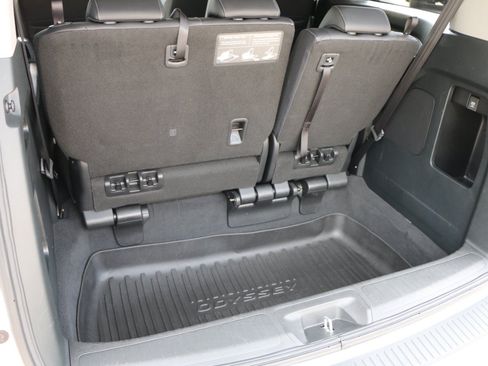 Used 2023 Honda Odyssey EX-L image 31