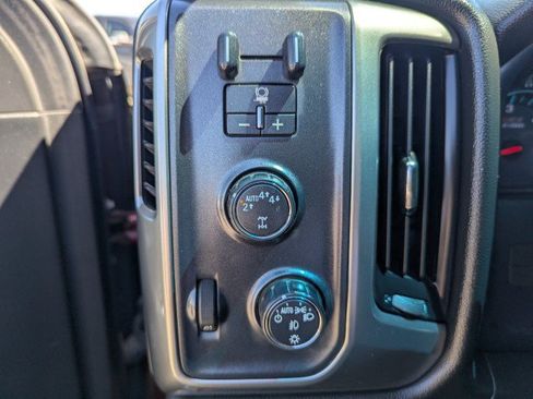 Used 2018 Chevrolet Silverado 1500 LT w/ All Star Edition AWD/4WD image 17