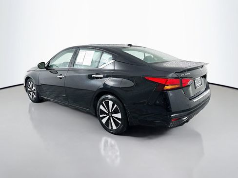 Used 2022 Nissan Altima 2.5 SL FWD image 5
