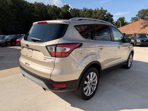 Used 2017 Ford Escape Titanium w/ Equipment Group 301A AWD/4WD image 14