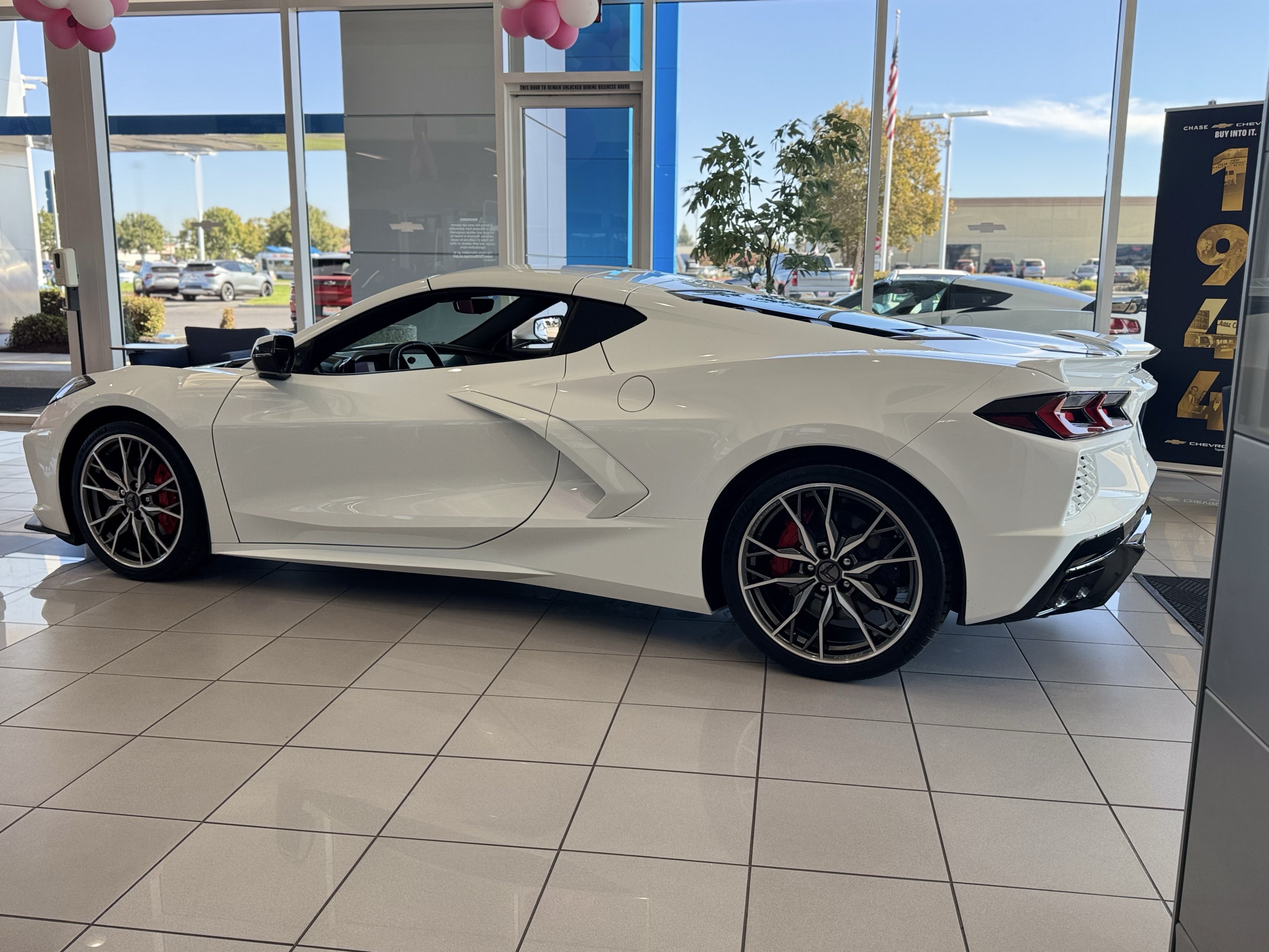 Used 2026 Chevrolet Corvette Stingray Coupe w/ 1LT RWD image 3