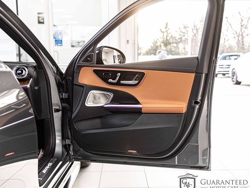 Used 2023 Mercedes-Benz C 43 AMG 4MATIC Sedan image 41