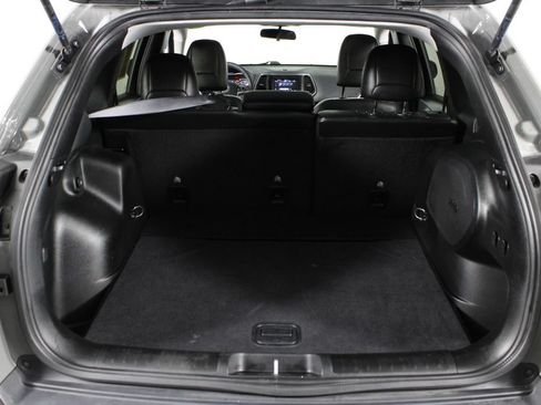 Used 2020 Jeep Cherokee Latitude Plus FWD image 16