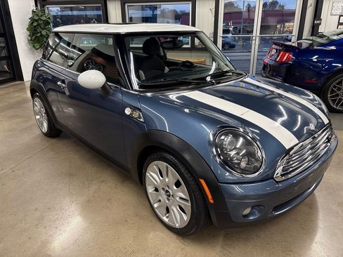 Used 2010 MINI Cooper Hardtop image 17