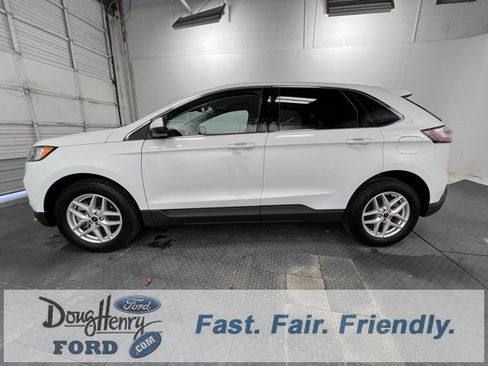Used 2024 Ford Edge SEL image 4