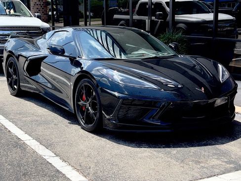 Used 2022 Chevrolet Corvette Stingray Premium Conv w/ Z51 Performance Package RWD image 21