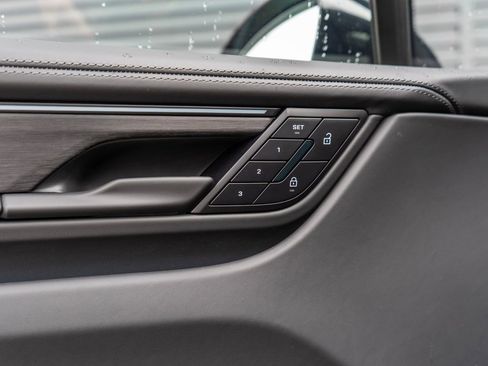 New 2026 Porsche Macan GTS Electric AWD/4WD image 30