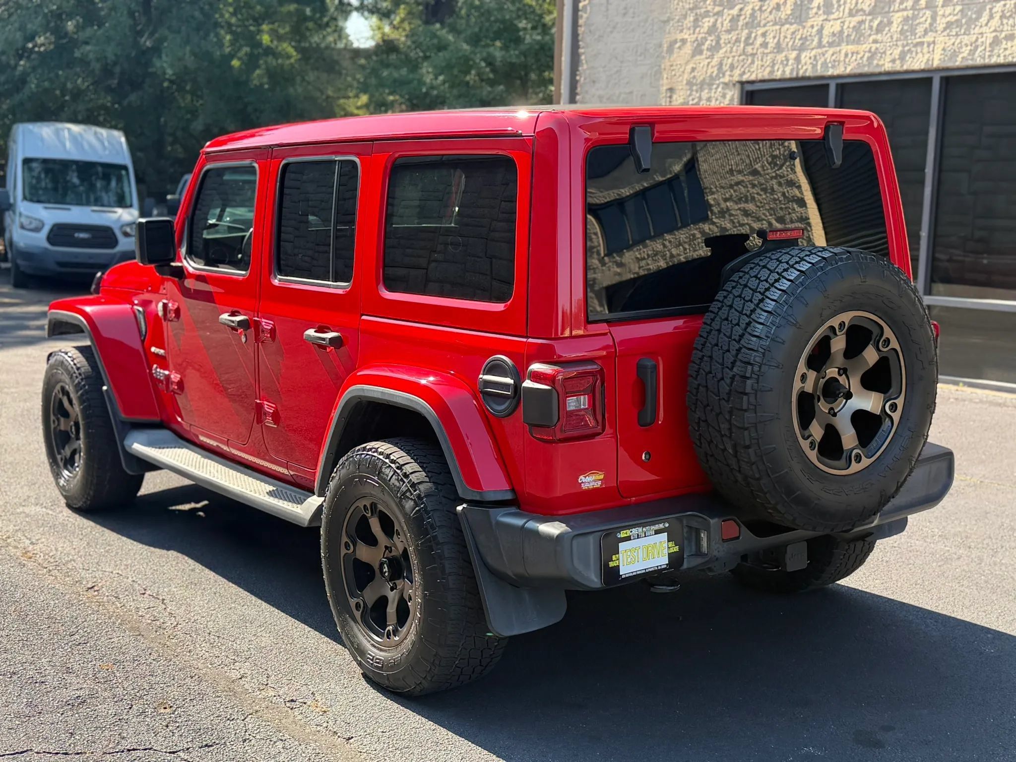 Used 2019 Jeep Wrangler Unlimited Sahara w/ LED Lighting Group AWD/4WD image 9