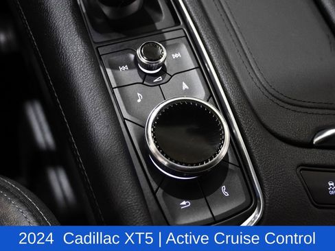Used 2024 Cadillac XT5 Premium Luxury image 28