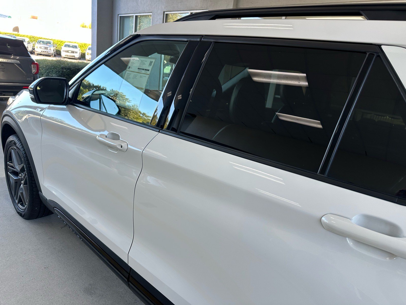 Certified 2025 Ford Explorer ST-Line w/ Premium Package AWD/4WD image 12