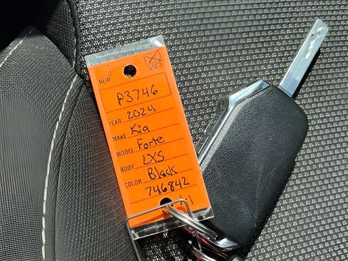 Used 2024 Kia Forte LXS FWD image 29