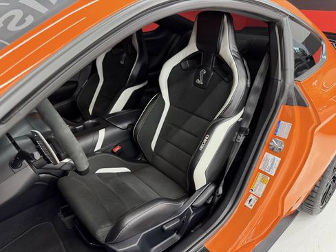 Used 2021 Ford Mustang Shelby GT500 w/ Technology Package image 24