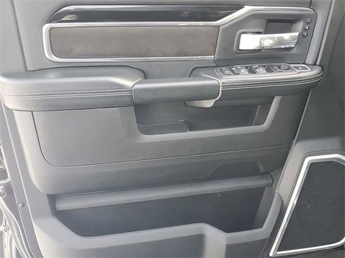 Used 2022 RAM 2500 Laramie image 15