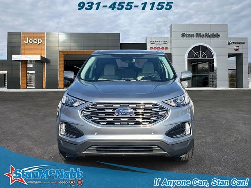 Used 2024 Ford Edge Titanium image 2