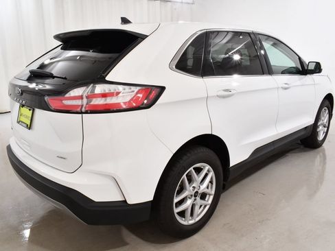 Used 2024 Ford Edge SEL w/ Convenience Package AWD/4WD image 11