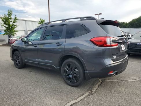 Certified 2025 Subaru Ascent Bronze Edition w/ Onyx Package AWD/4WD image 5