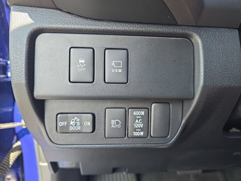 Used 2023 Toyota Tacoma Limited AWD/4WD image 23
