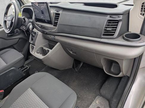 Used 2022 Ford Transit 350 XLT image 17