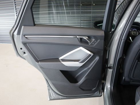 New 2025 Audi Q3 2.0T Premium image 29