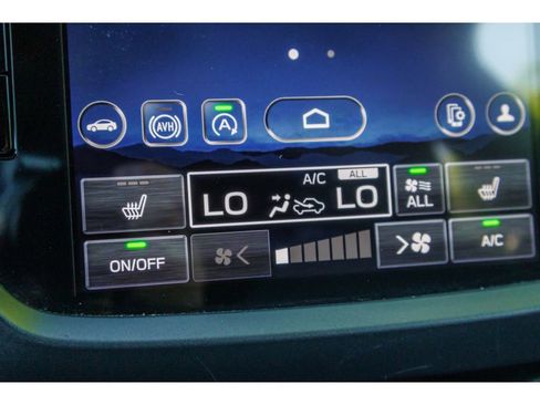 Certified 2025 Subaru Forester Premium AWD/4WD image 26