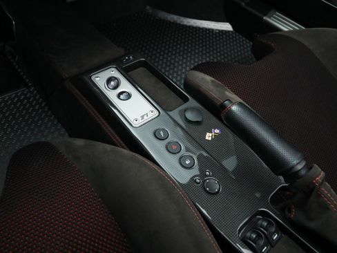 Used 2009 Ferrari F430 Scuderia image 34