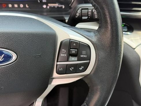Used 2021 Ford Explorer XLT w/ Equipment Group 202A AWD/4WD image 20