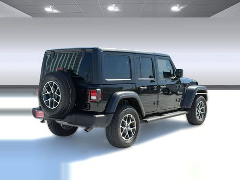 Used 2024 Jeep Wrangler Unlimited Sport AWD/4WD image 9