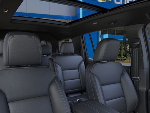 New 2026 Chevrolet Traverse LT image 25