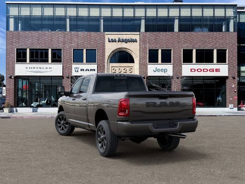 New 2026 RAM 2500 Laramie AWD/4WD image 3