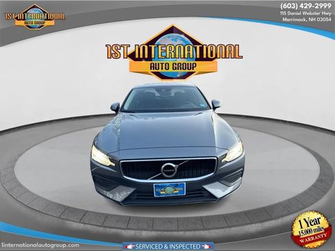Used 2019 Volvo S60 T6 Momentum w/ Premium Package image 3