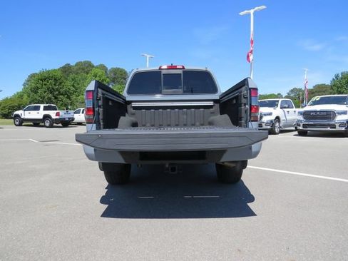 Used 2022 Nissan Frontier PRO-4X w/ Pro-4X Premium Package AWD/4WD image 5