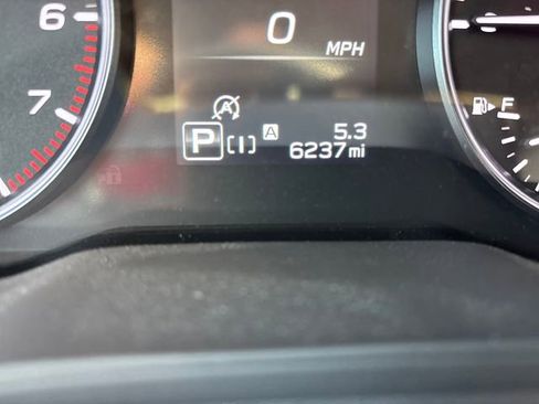 Used 2025 Subaru Crosstrek 2.0i Premium w/ Crosstrek Mirror Package image 15