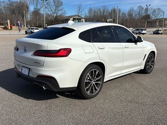 Used 2021 BMW X4 xDrive30i w/ M Sport Package video 3