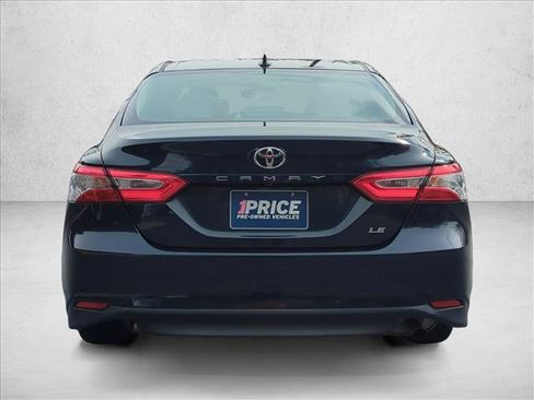 Used 2020 Toyota Camry LE image 6