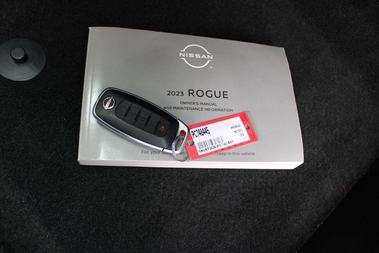 Used 2023 Nissan Rogue SL w/ SL Premium Package FWD image 32