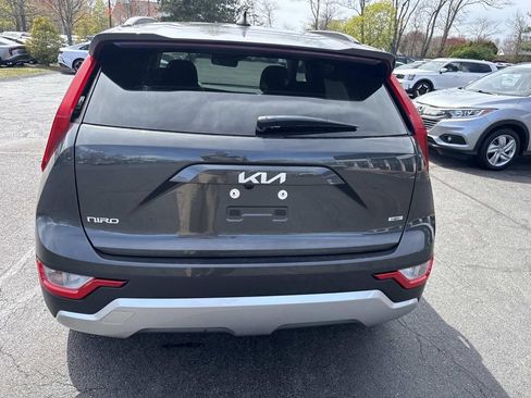 New 2026 Kia Niro LX FWD image 4