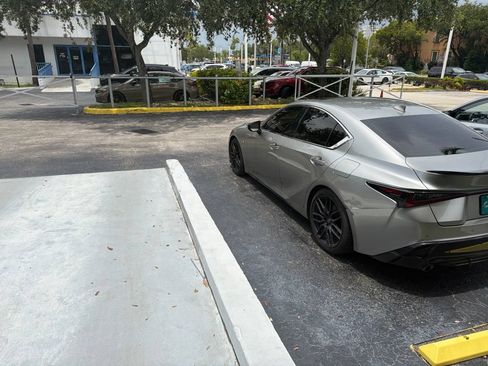 Used 2022 Lexus IS 350 F Sport w/ Dynamic Handling Package RWD image 5